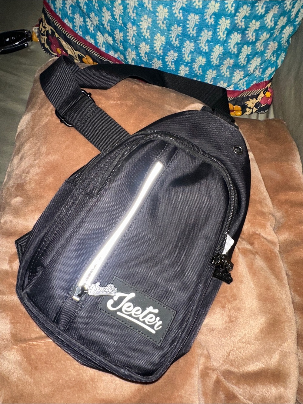 Black Men's Sling Belt Bag with Reflective Zip